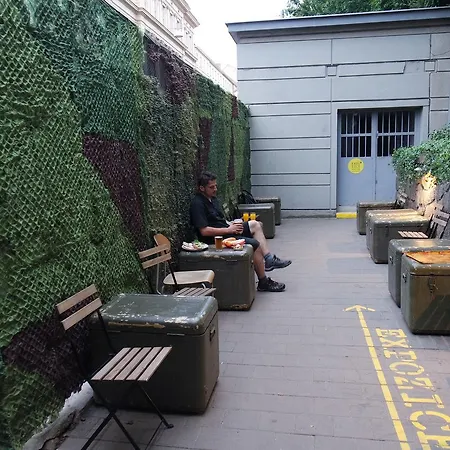 بيت شباب 10-z Bunker برنو
