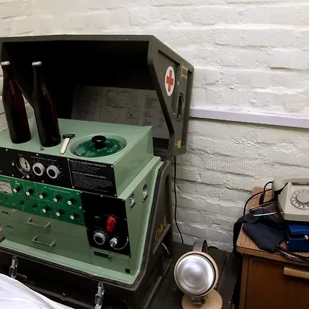 10-z Bunker بيت شباب